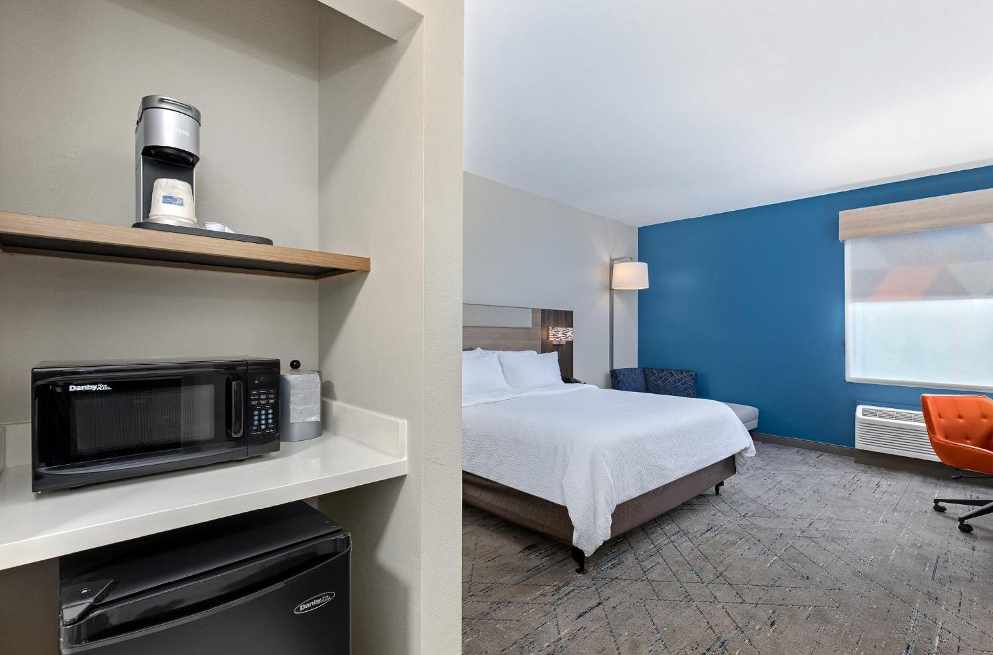 Holiday Inn Express Hurricane Mills Waverly By Ihg Экстерьер фото
