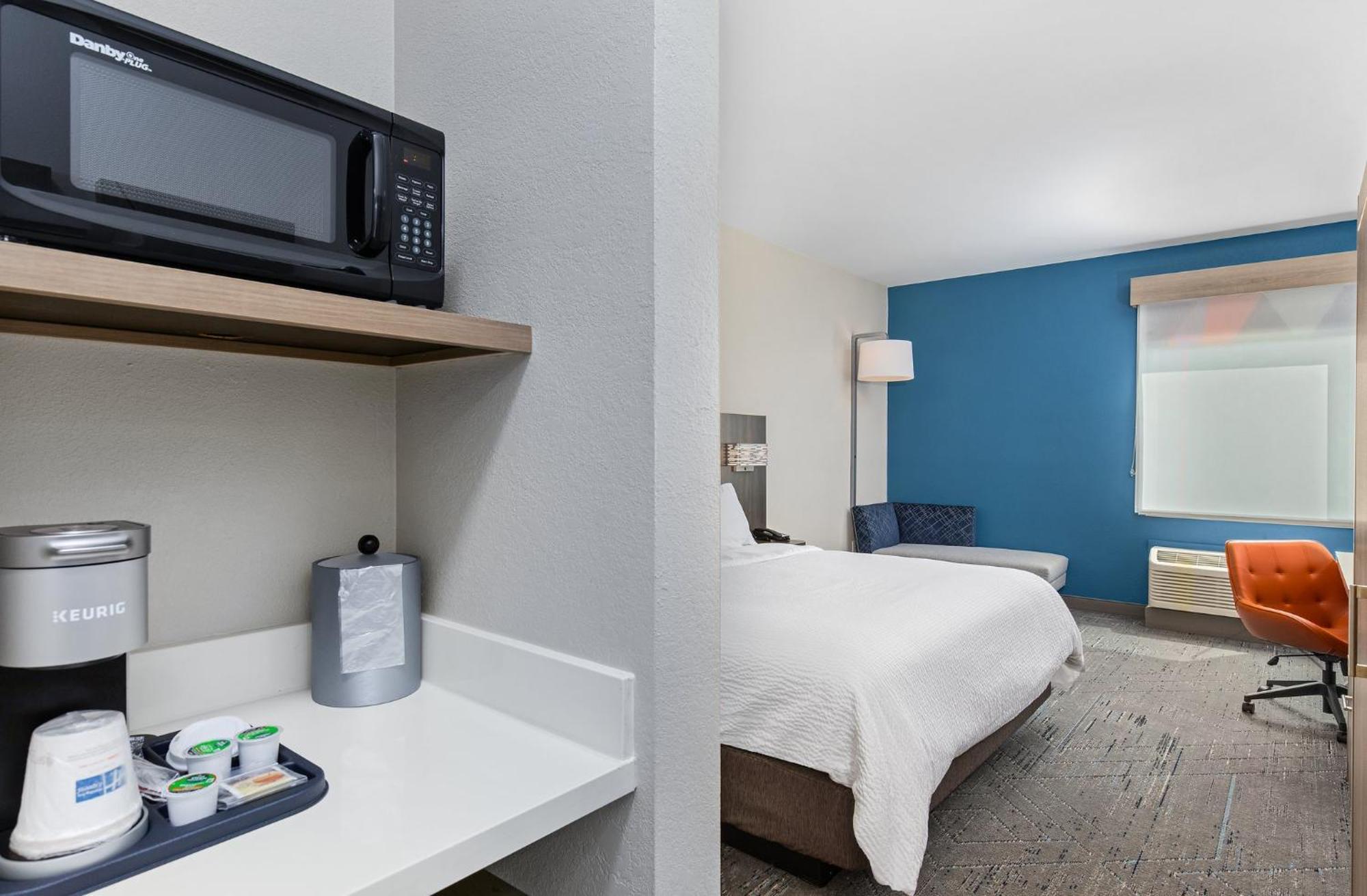 Holiday Inn Express Hurricane Mills Waverly By Ihg Экстерьер фото