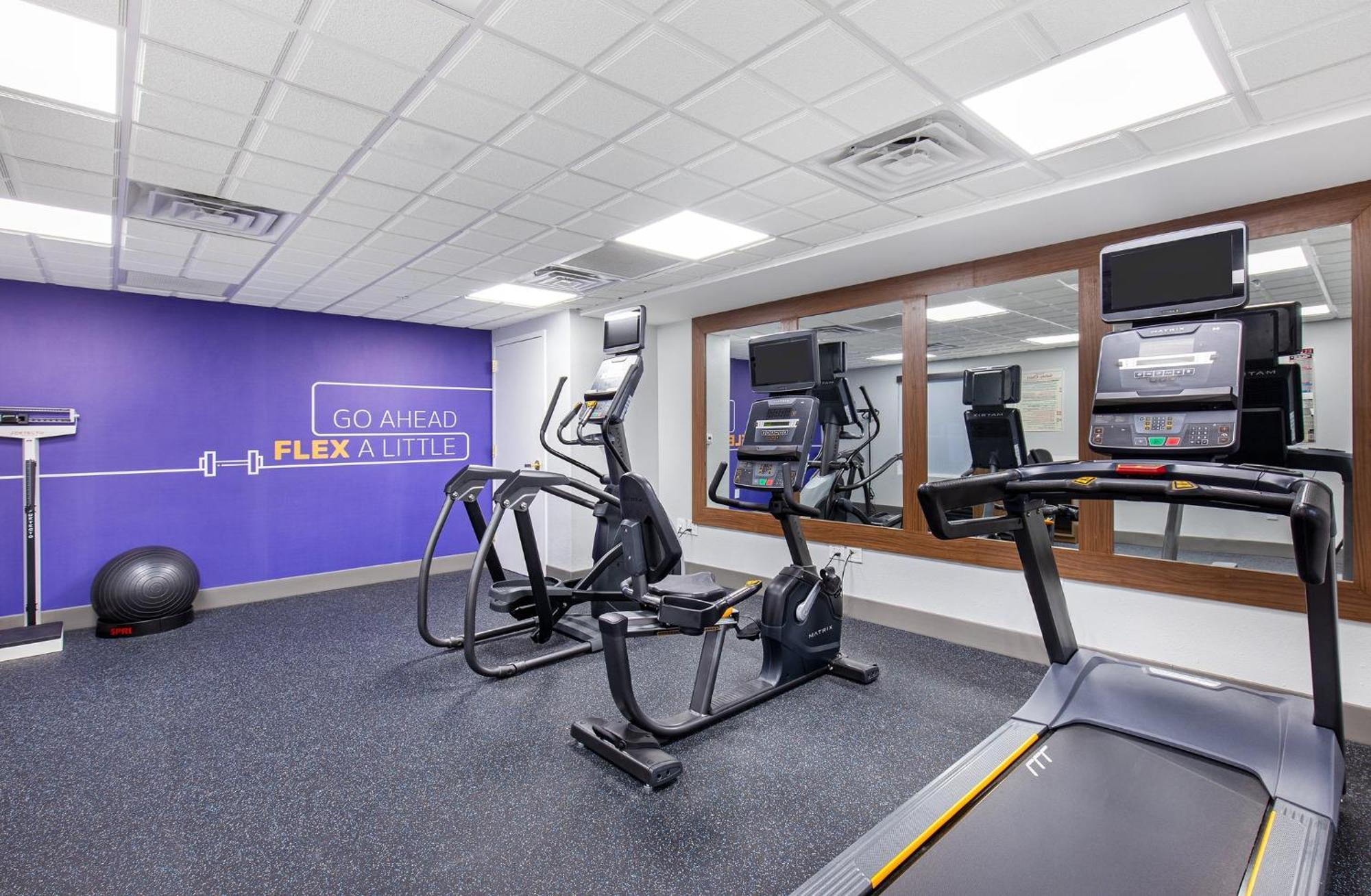 Holiday Inn Express Hurricane Mills Waverly By Ihg Экстерьер фото