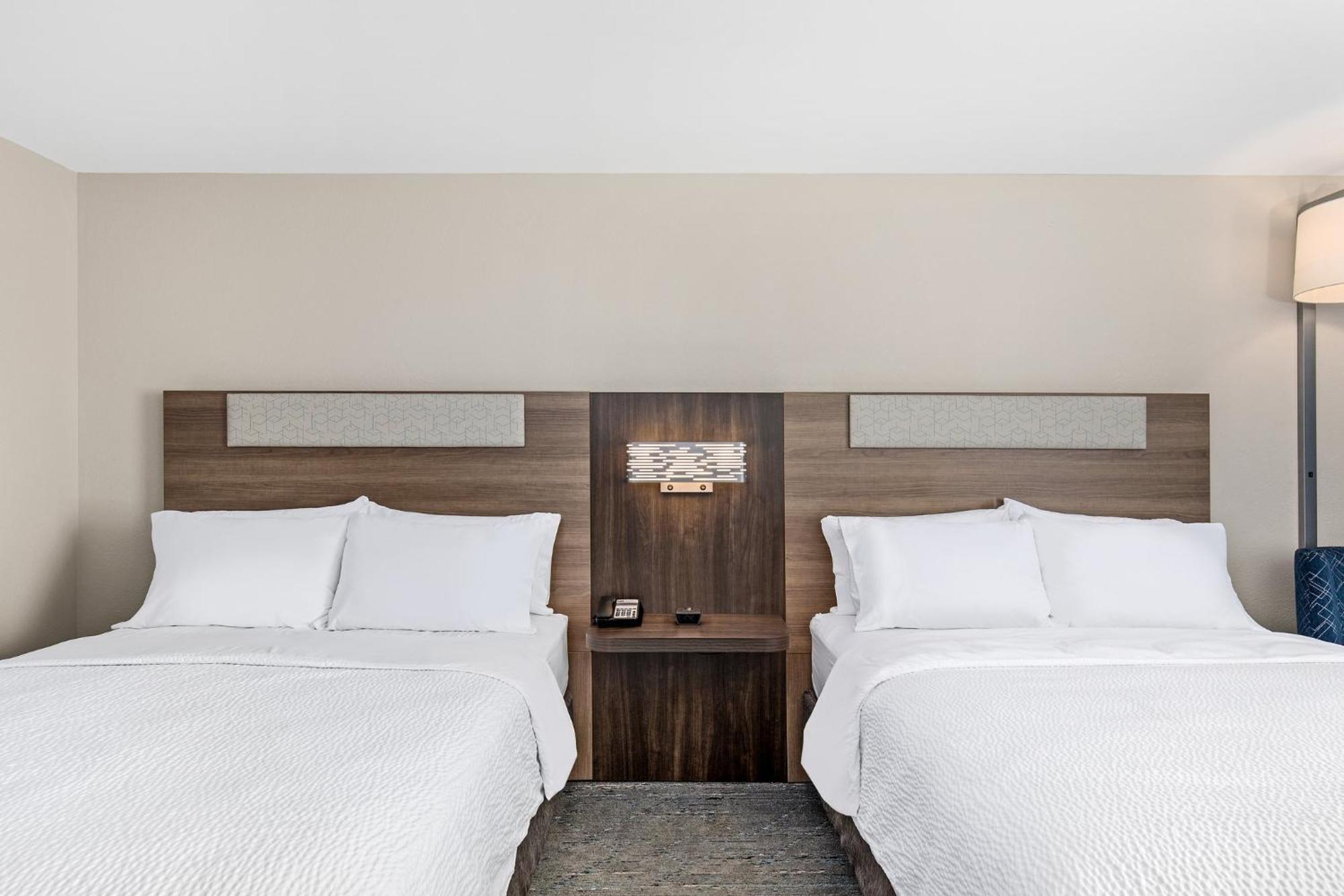 Holiday Inn Express Hurricane Mills Waverly By Ihg Экстерьер фото