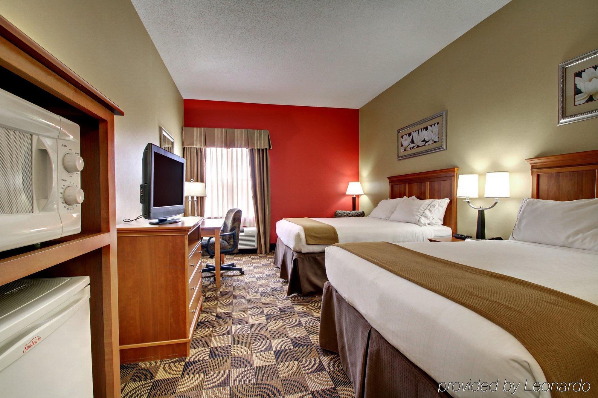 Holiday Inn Express Hurricane Mills Waverly, An Ihg Hotel Экстерьер фото