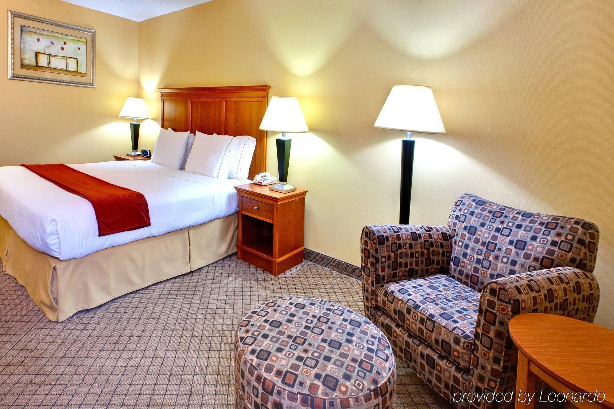Holiday Inn Express Hurricane Mills Waverly, An Ihg Hotel Экстерьер фото