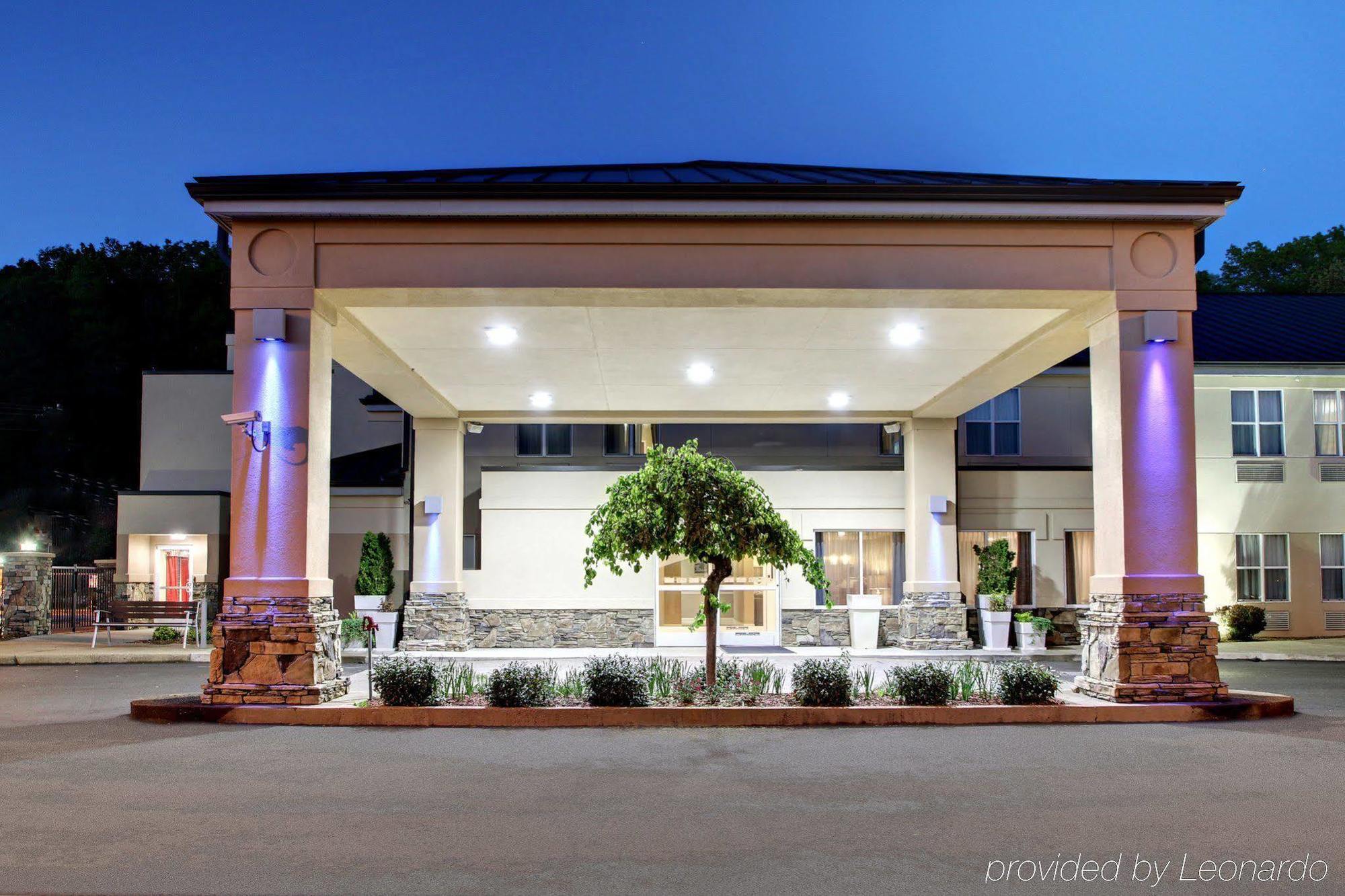 Holiday Inn Express Hurricane Mills Waverly By Ihg Экстерьер фото