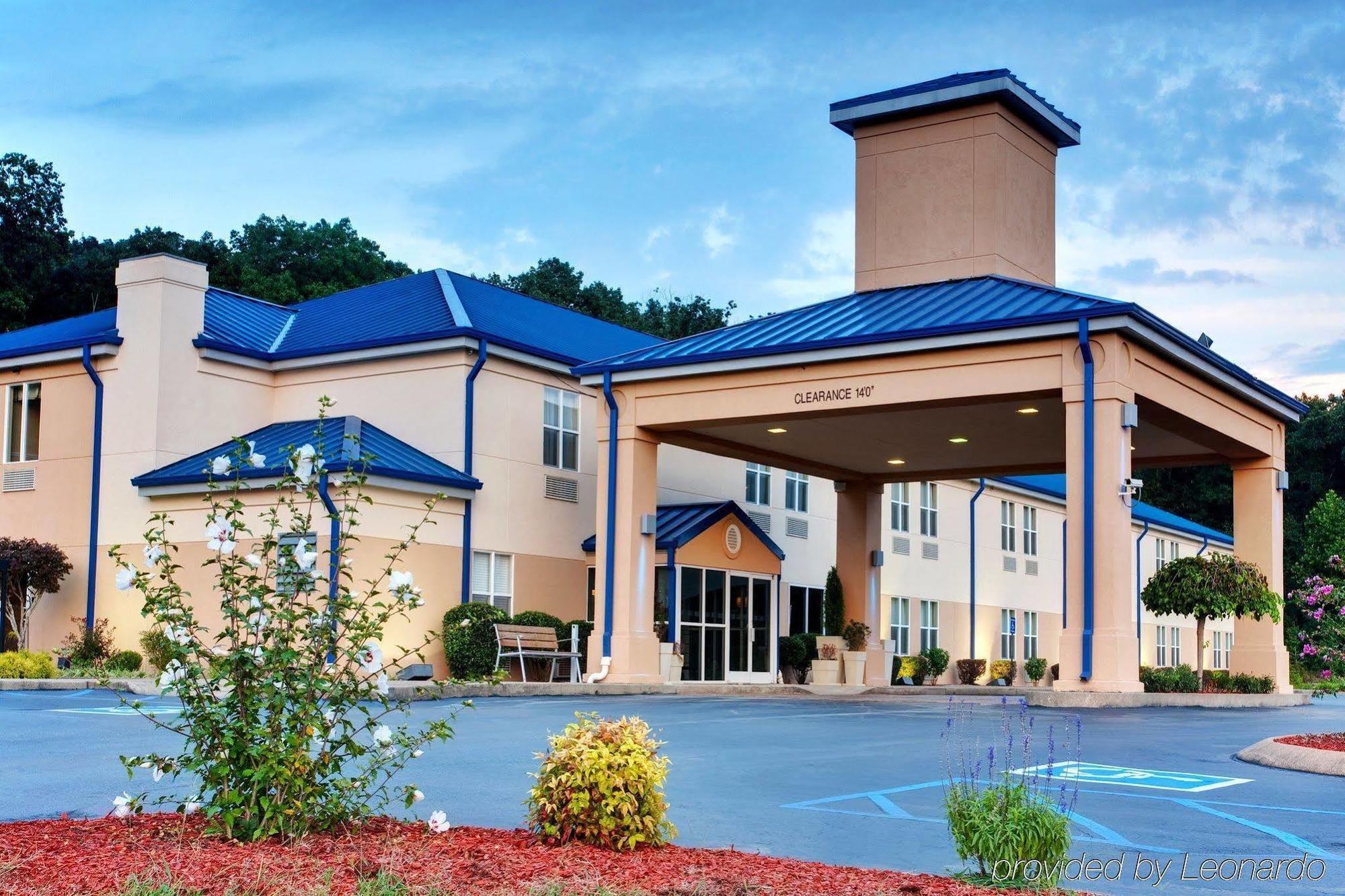 Holiday Inn Express Hurricane Mills Waverly By Ihg Экстерьер фото